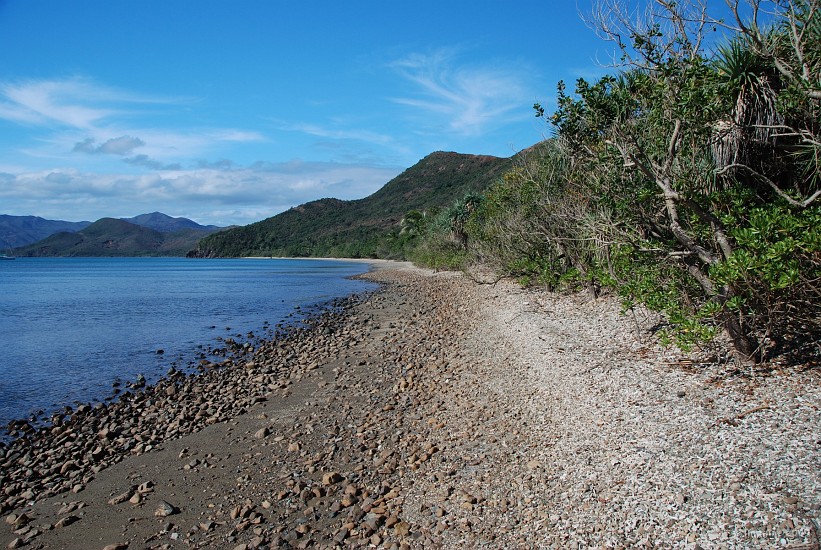 108- Ile Ouen, plage de la baie Ue.JPG